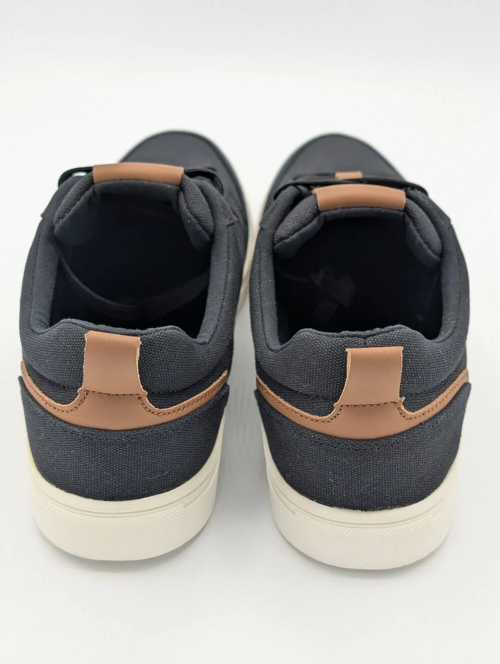 XRay Sneakers Men's 11 Black Canvas Low-Top  Brown Accents Lace-Up Monty Shoes